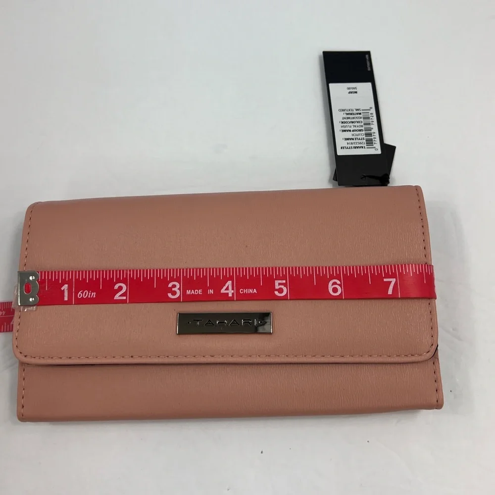 ⭐️TAHARI💯WOMENS BLUSH COLOR, WALLET, CLUTCH STYLE VEGAN LEATHER, RFID PROTECTED